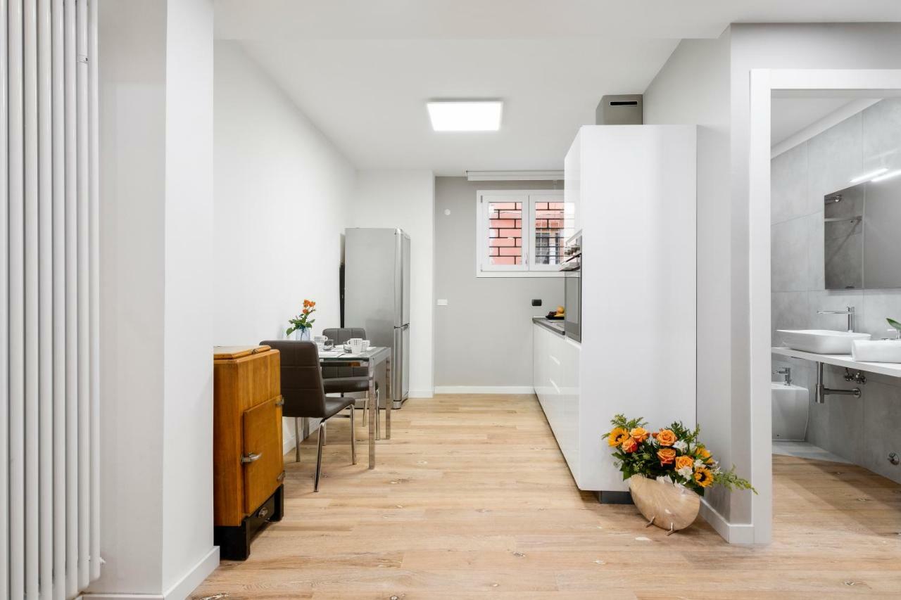 Duplex Luxurious Apt In The Heart Of Bologna Exterior foto